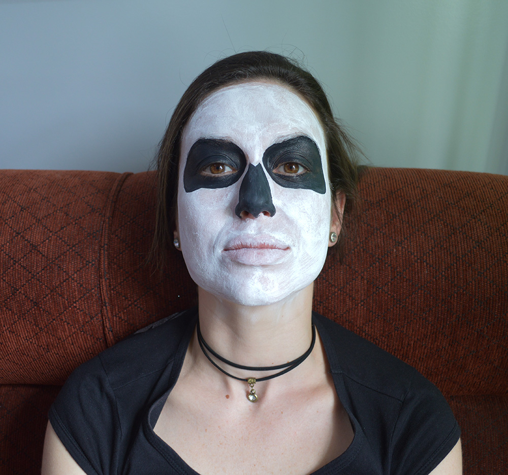 Aprenda A Fazer Uma Maquiagem De Caveira Para O Halloween